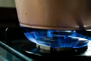 Auxílio Gás é Pago Todo Mês? Descubra Como Funciona e Quem Tem Direito